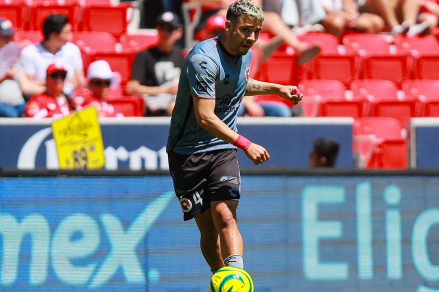 En Chile dan por hecho la llegada del defensa Nicolás Díaz a Alianza Lima
