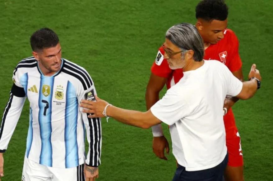 DT de Suiza: Jugamos contra Argentina, 70 mil aficionados, el árbitro y el VAR"