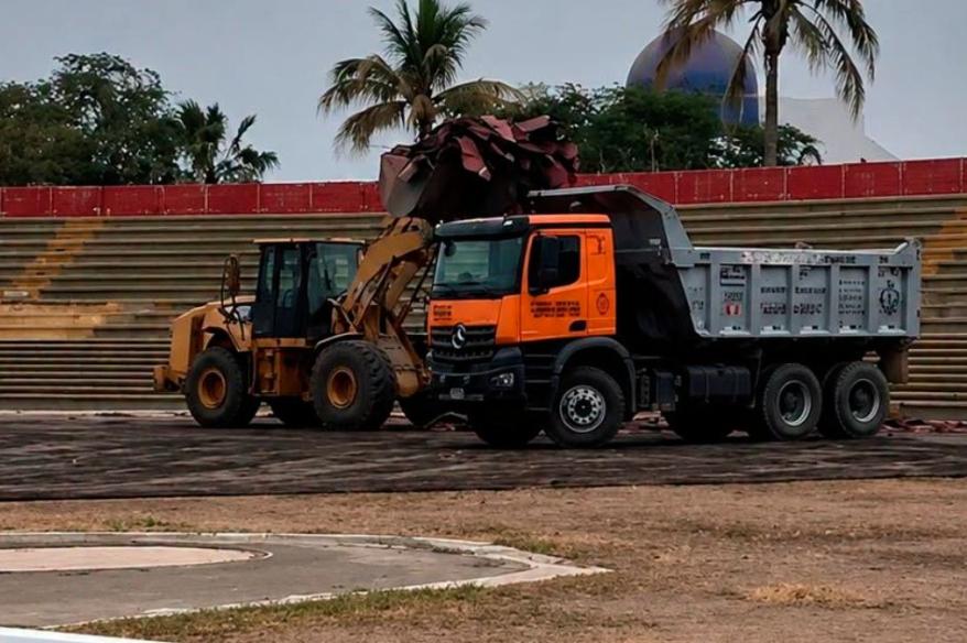 Empezaron labores de acondicionamiento en estadio Elías Aguirre