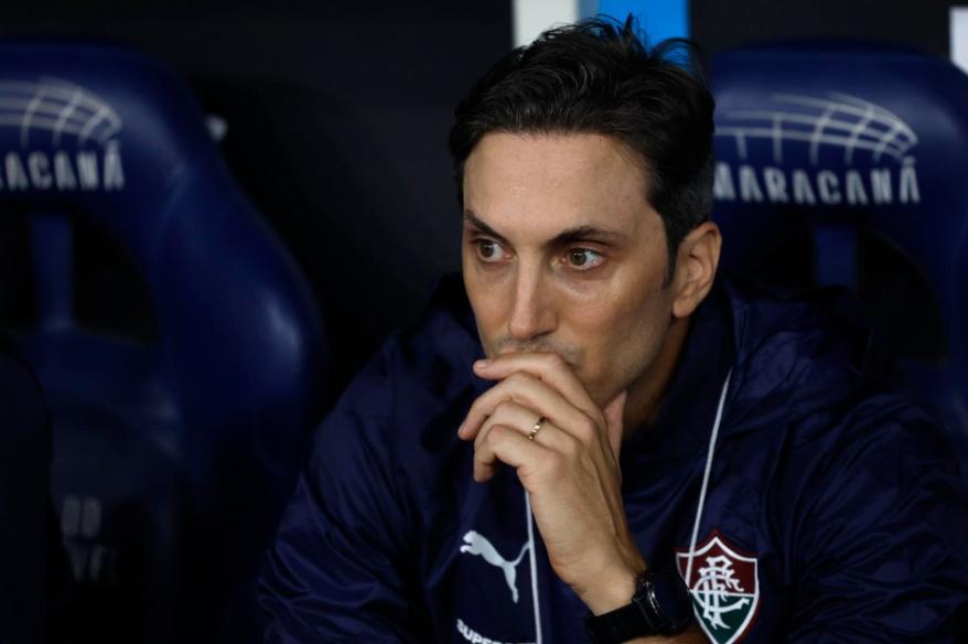 Luis Zubeldía dejó de ser entrenador de Fluminense
