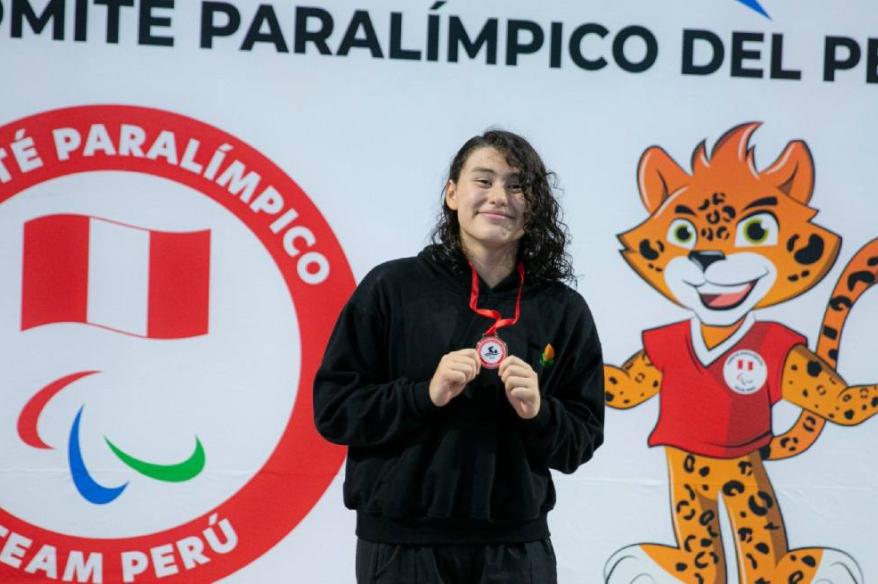 Micaela Apaéstegui conquistó dos preseas doradas en la Videna