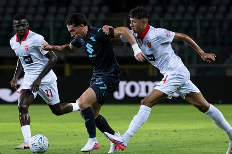 Monza sorprendió a Torino para avanzar en la Copa Italia