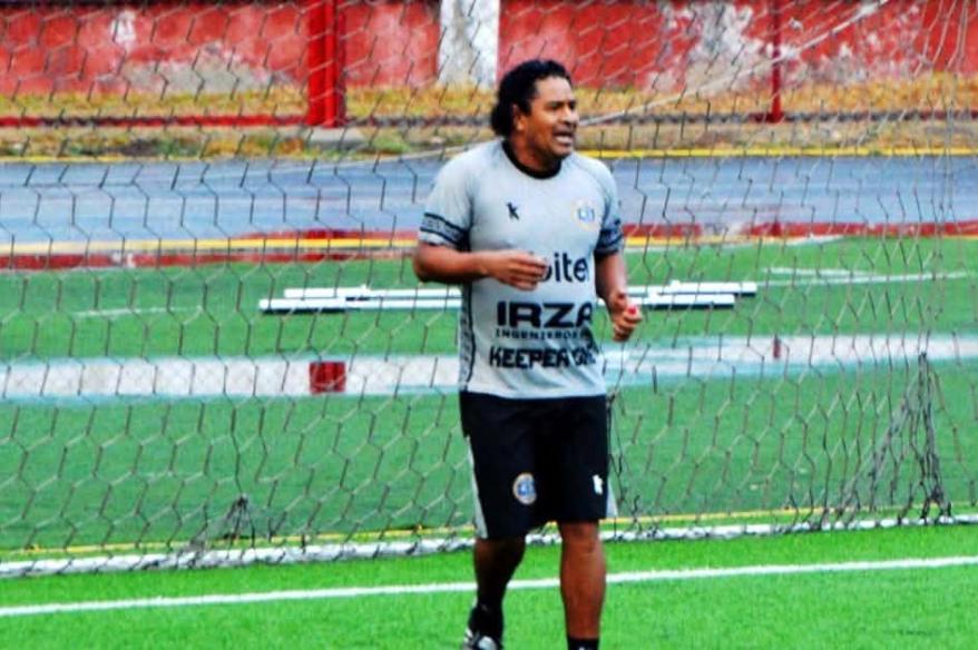 Acasiete: "No será fácil afrontar estas cinco finales que quedan del campeonato"