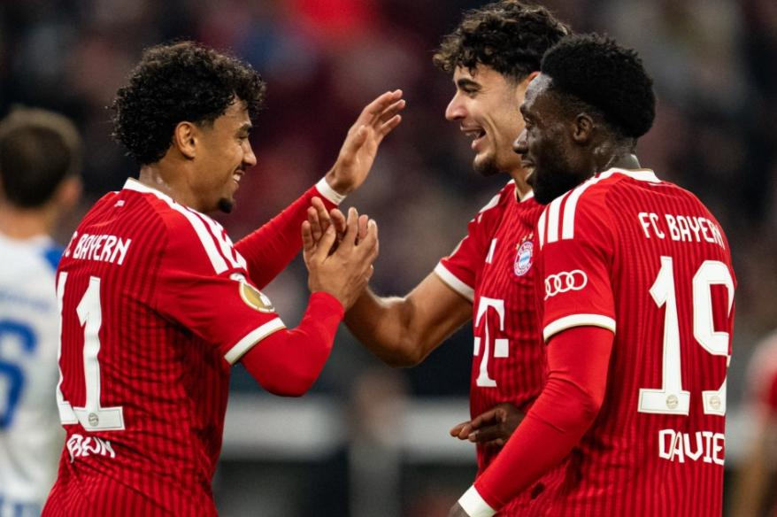 Chávez fue titular en derrota del Magdeburgo ante Bayern en la Copa de Alemania