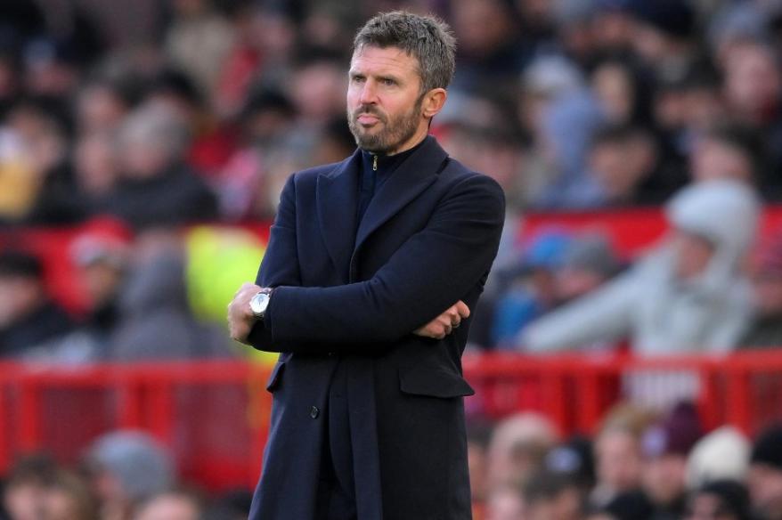 Manchester United mantiene a Michael Carrick como técnico