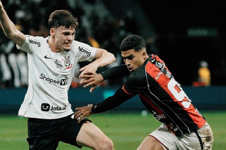 ¡Se complica! Con Carrillo en la banca, Corinthians empató ante Vitória