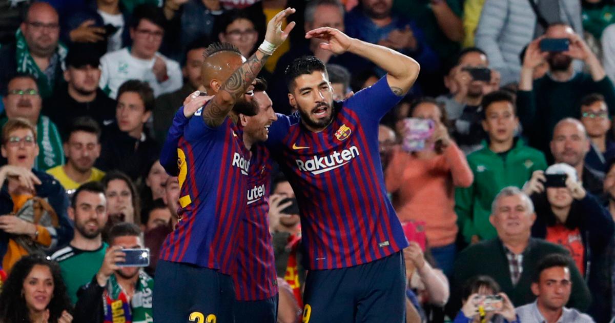 Barcelona sigue puntero en el torneo español