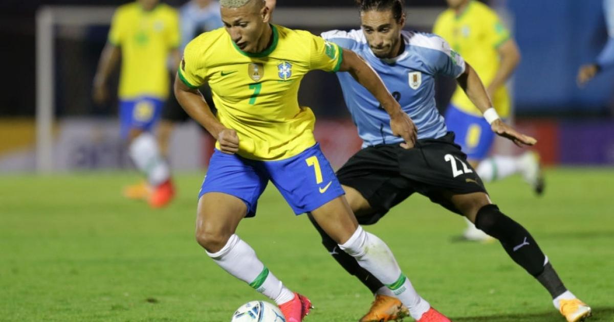 (VIDEO/FOTOS) Brasil Derrotó A Uruguay En El Centenario Y Sigue Como ...