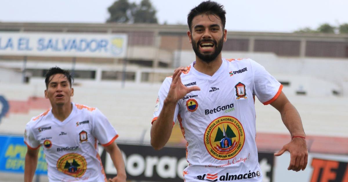 ¡Bombazo y adentro! Sosa anotó golazo de media distancia para el Ayacucho FC 2-1 Universitario | VIDEO