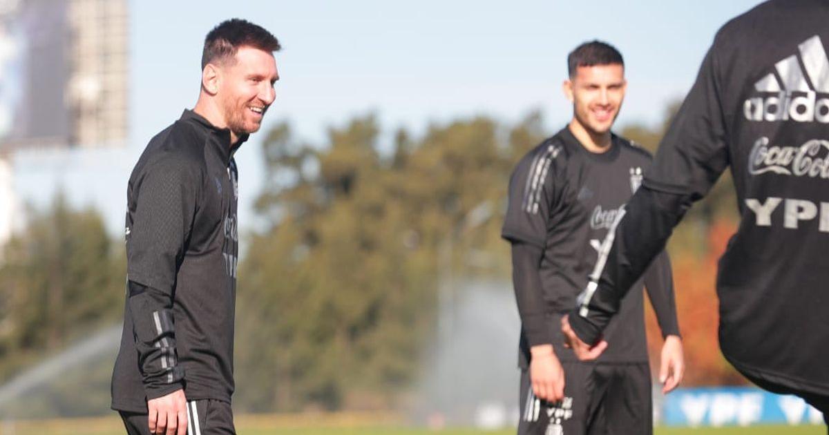 Entre bromas y carcajadas: Lionel Messi tuvo su primer entrenamiento con Argentina en Ezeiza | VIDEO