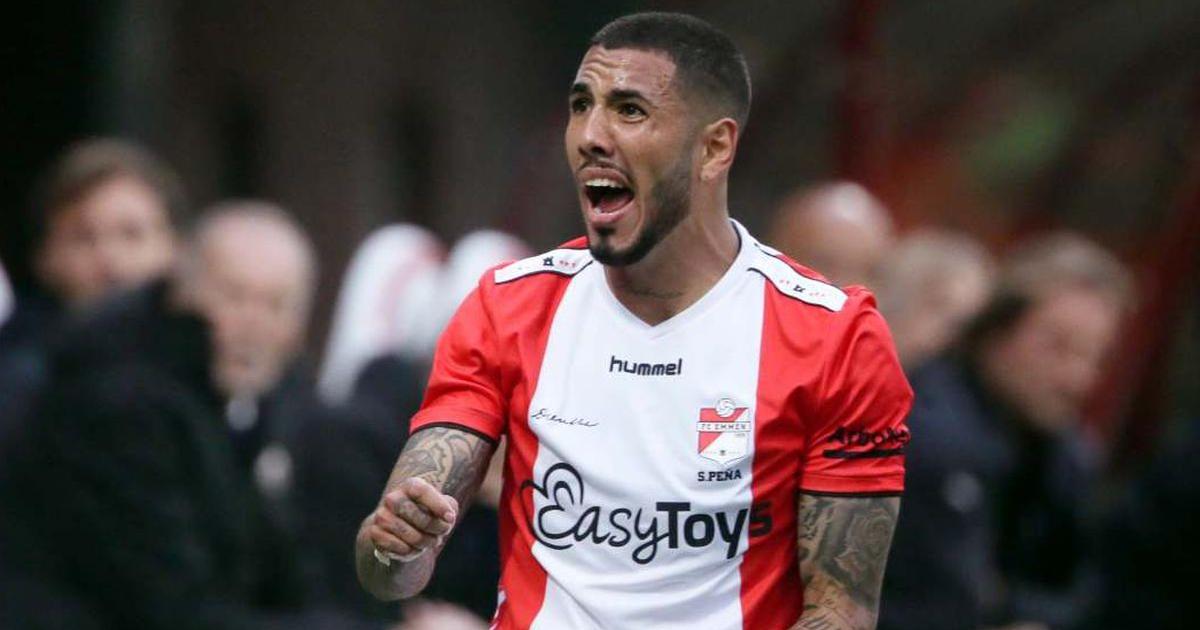 Sergio Peña se despidió del FC Emmen tras descender a la segunda división de la Eredivisie