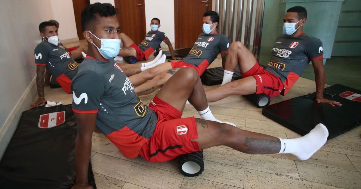 Selección peruana entrenó y tuvo 'chapuzón' tras empate 2-2 ante Ecuador | FOTOS