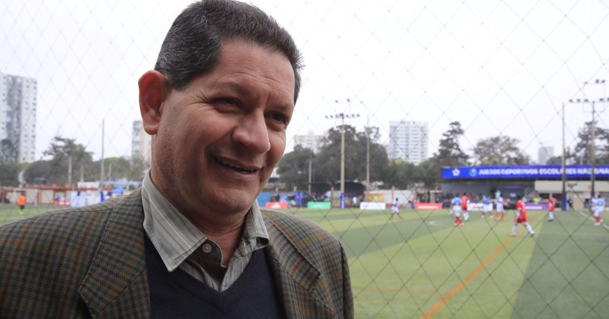 Hidalgo tras polémica en Perú vs. Brasil: "Esa tendencia periodistica de querer ir al VAR, no le hace bien al fútbol"