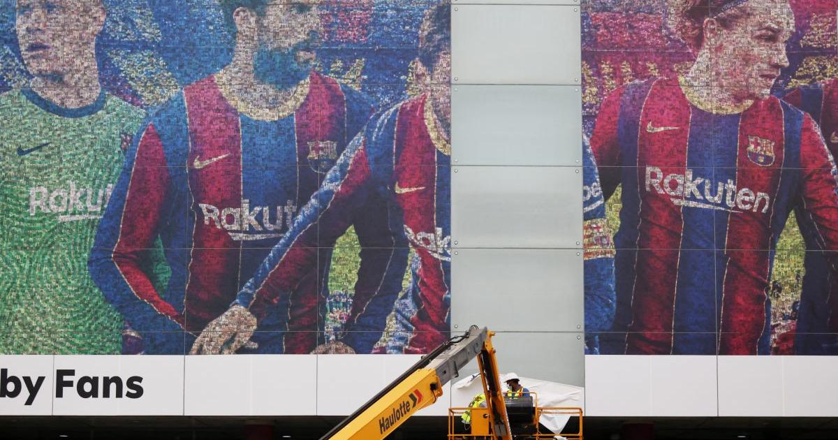 ¡Adiòs Messi! Barcelona retiró es rostro del argentino del Camp Nou