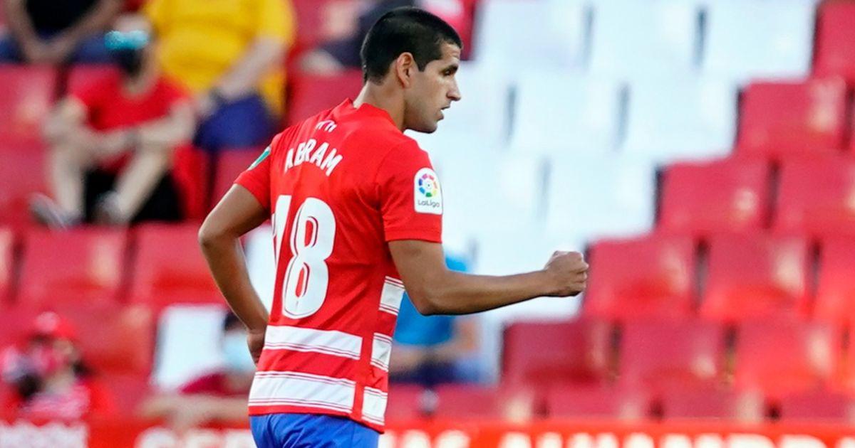¡Gol de Luis Abram! El peruano anotó en su debut como titular en el Granada FC