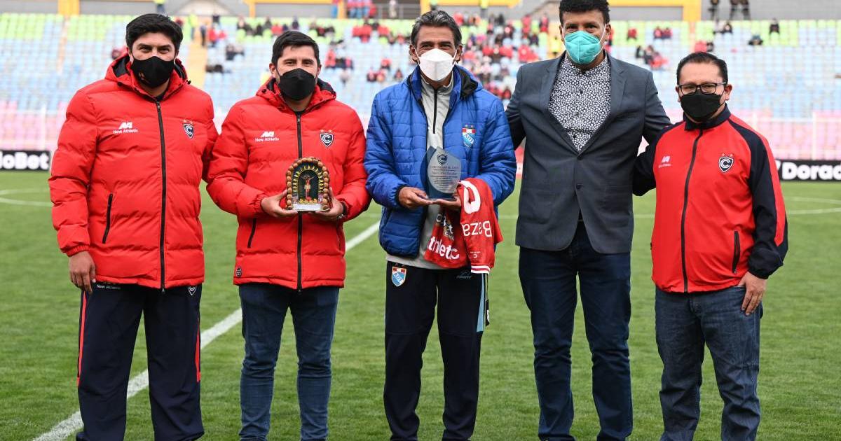 Cienciano le rindió homenaje a Bazalar en la previa al choque ante ADT