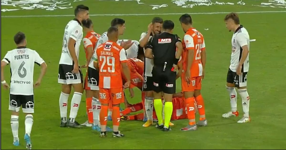 (VIDEO) Tras dura entrada, Costa fue expulsado ante Cobresal