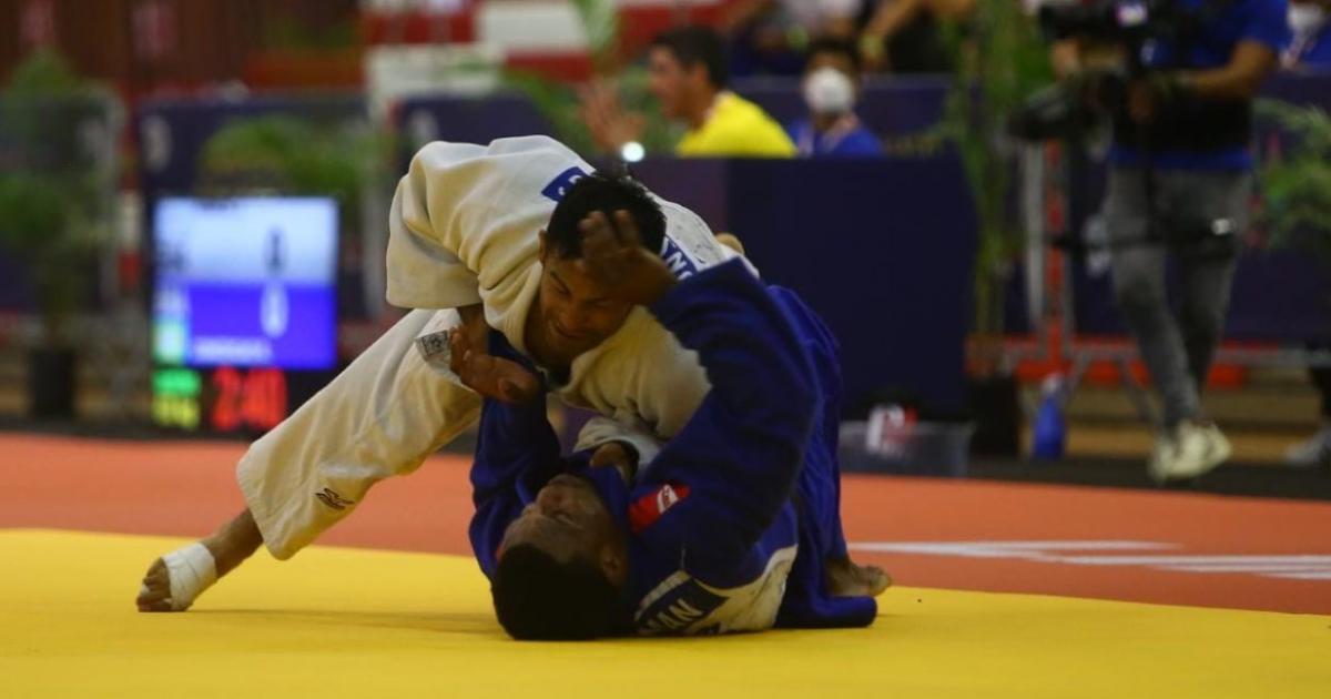 Judocas Postigos y Wong lograron medallas de plata