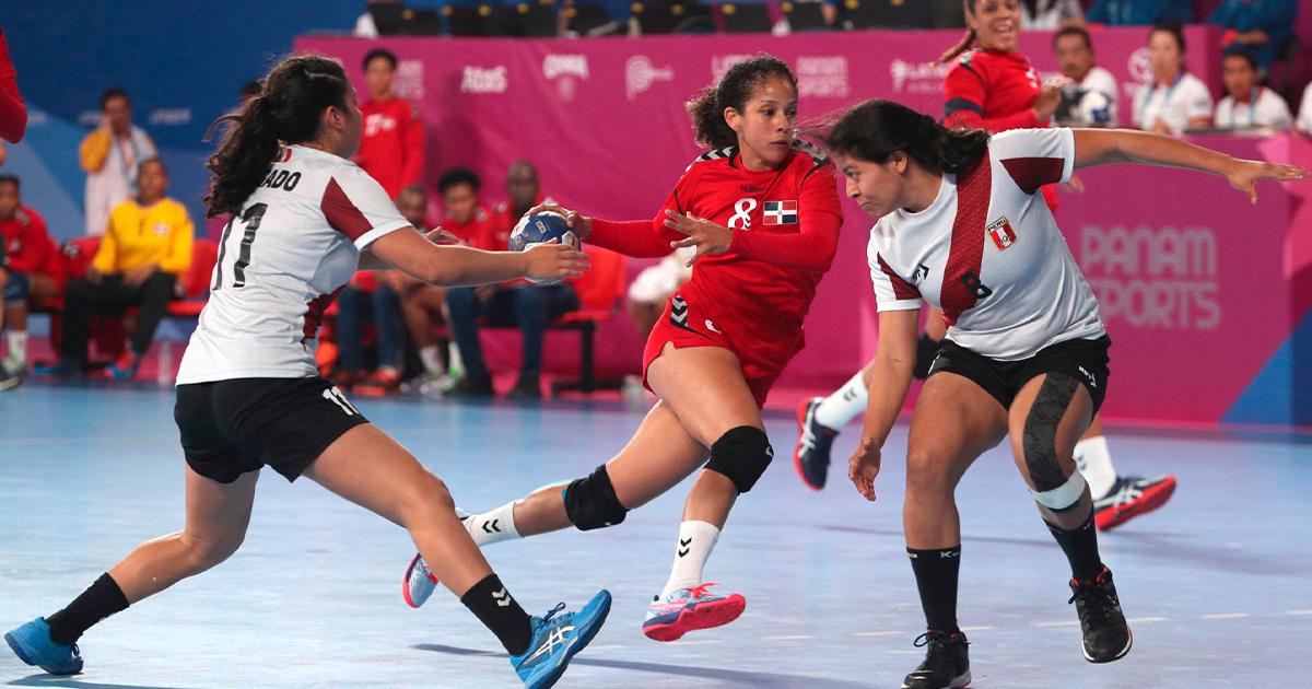 Selección femenina de balonmano ganó en su debut en los Juegos Bolivarianos  | Ovación Corporación Deportiva