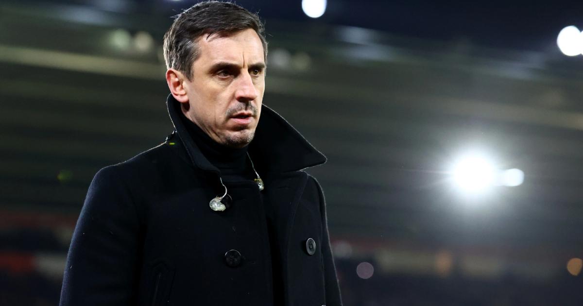 Neville: "Manchester se ha convertido en un cementerio de jugadores"