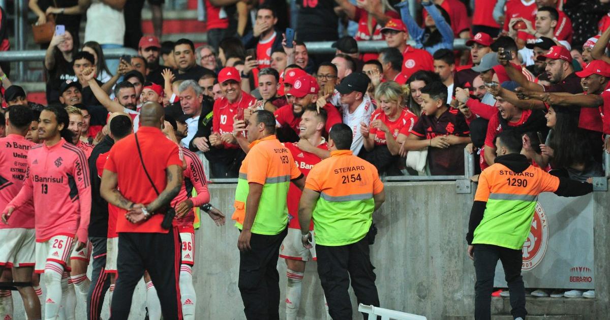 Internacional goleó al Fluminense