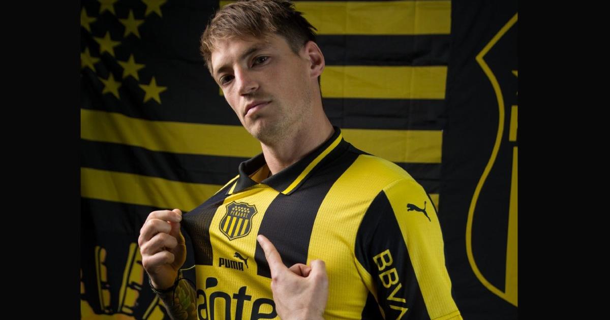 Peñarol lanza camiseta en honor a los 25 años del 'Quinquenio de Oro'