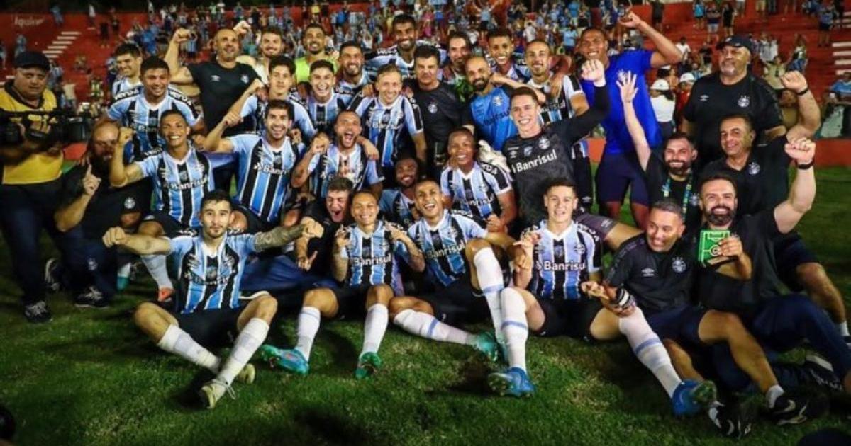 (VIDEO) Gremio de Porto Alegre goleó y selló su retorno al Brasileirao