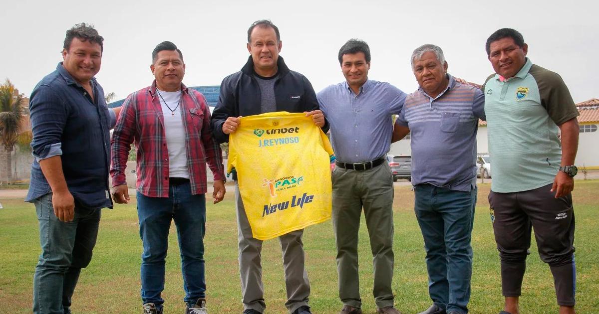 (VIDEO) Juan Reynoso visitó al plantel de Carlos Stein