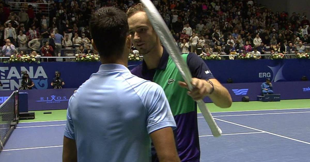 Medvedev se retiró previo al tercer set y Djokovic avanzó a la final del ATP 500 Astana