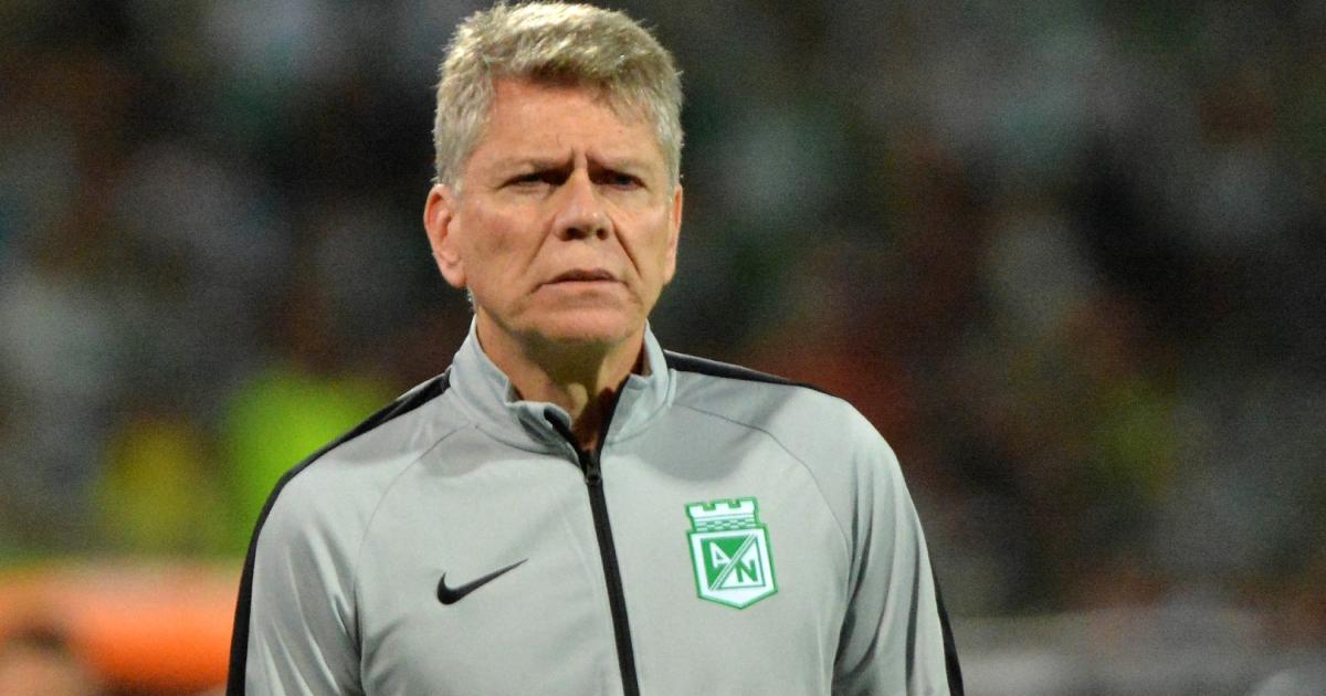 Autuori fue oficializado en el banquillo del Atlético Nacional