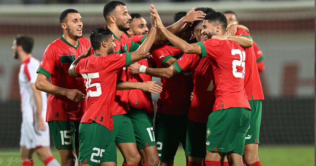 (VIDEO) Con golazo de mitad de cancha de Ziyech: Marruecos goleó y piensa en el debut del Mundial