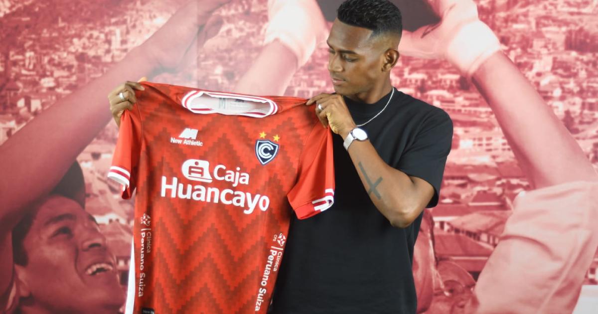 Uno más al 'Papá': Medina reforzará la defensa del Cienciano