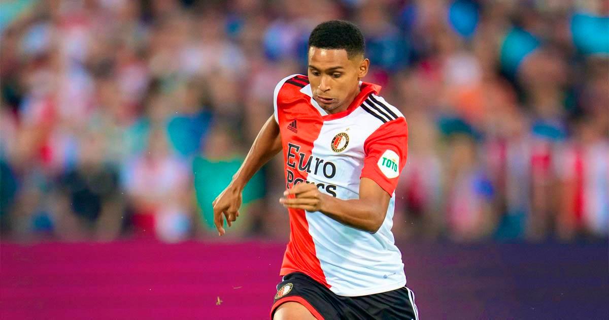 López estuvo en goleada del Feyenoord