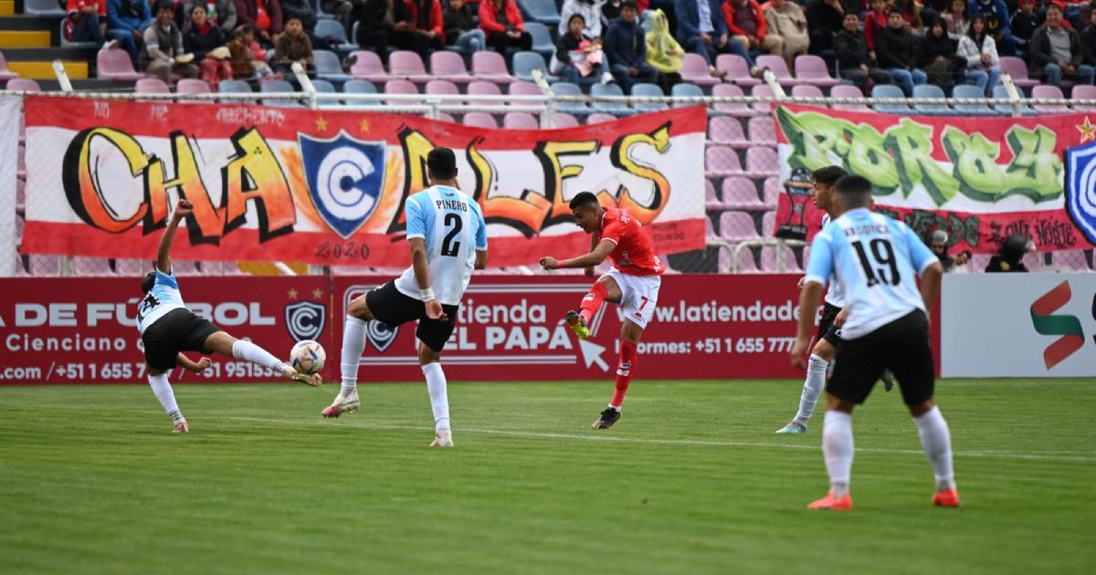 Cienciano celebró ante Magallanes en la 'Tarde del Papá'