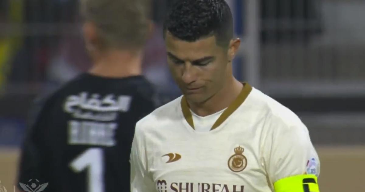 (VIDEO) El palo le negó su primer gol oficial de 'CR7' en Al Nassr