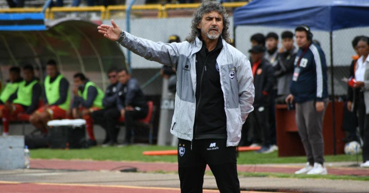 Álvarez: "Le ganamos a un gran equipo, no sé cuántos más van a ganar en Huancayo"