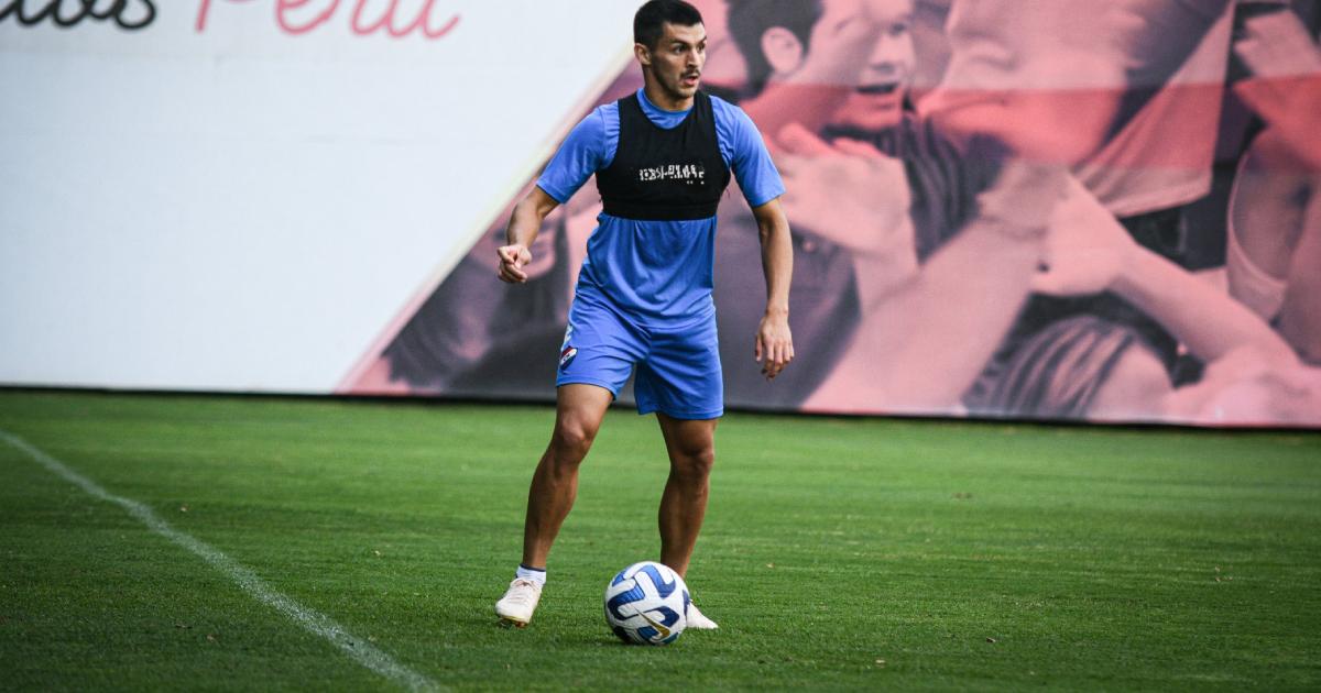 (FOTOS) Nacional de Paraguay entrenó en la VIDENA