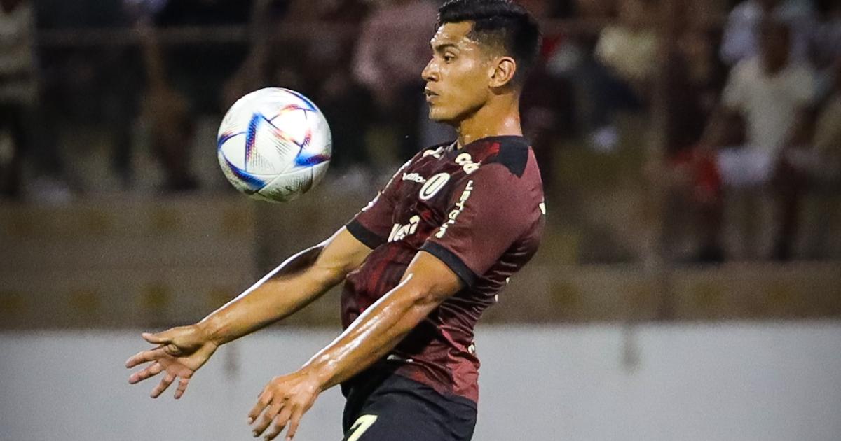 🔴#ENVIVO | Con diez, la 'U' iguala sin goles en Trujillo
