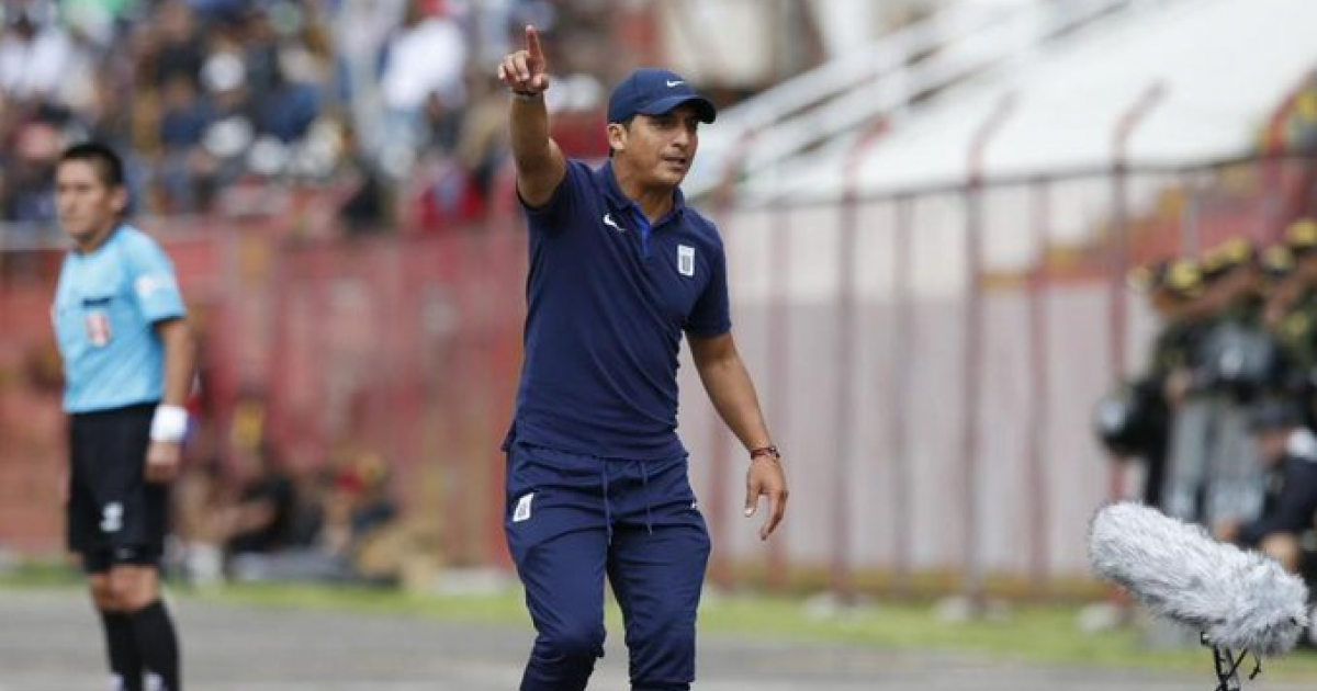 Salas: "Funcionamiento del equipo lo vamos a mejorar partido a partido"