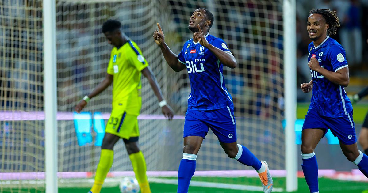 (VIDEO) André Carrillo dio una asistencia en la goleada del Al Hilal sobre Al Taawon