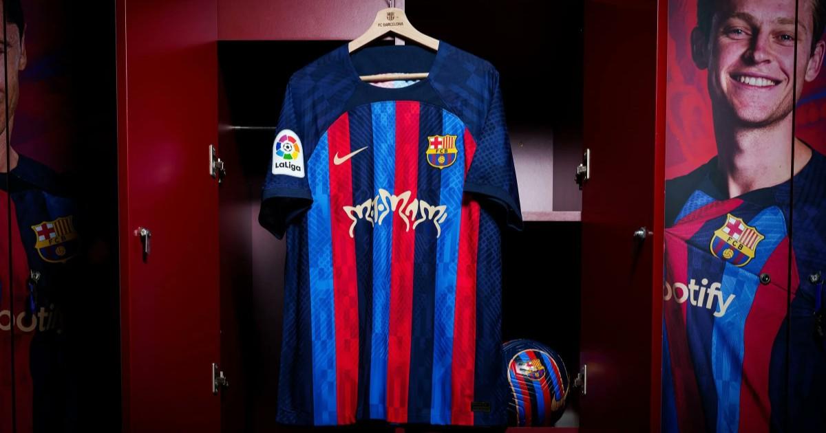 Barcelona presentó su camiseta 'Motomami' para enfrentar al Real Madrid