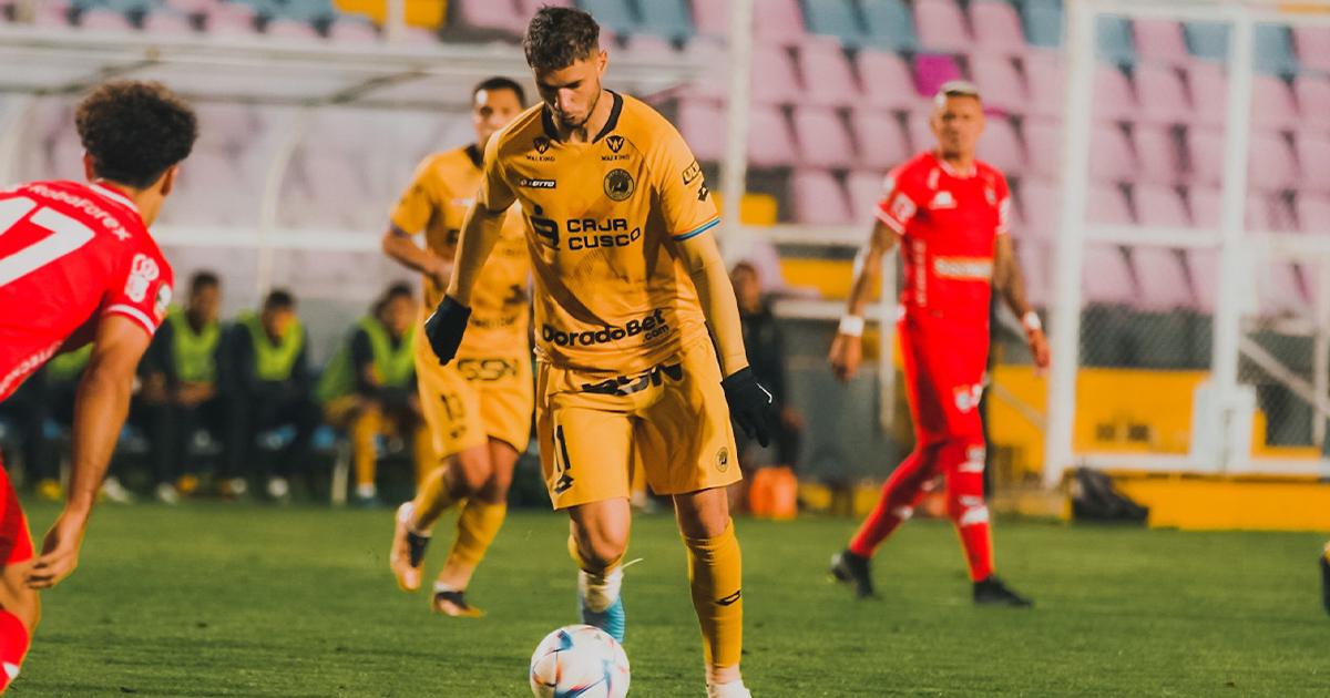 Rodríguez: “La gente si no quiere venir que vaya a ver a Cienciano o Garcilaso, capaz les gusta más”