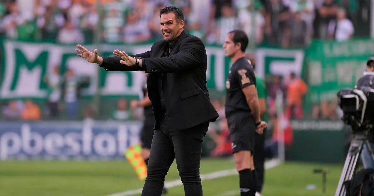 DT de Huracán: "Cristal es un histórico de la competencia"