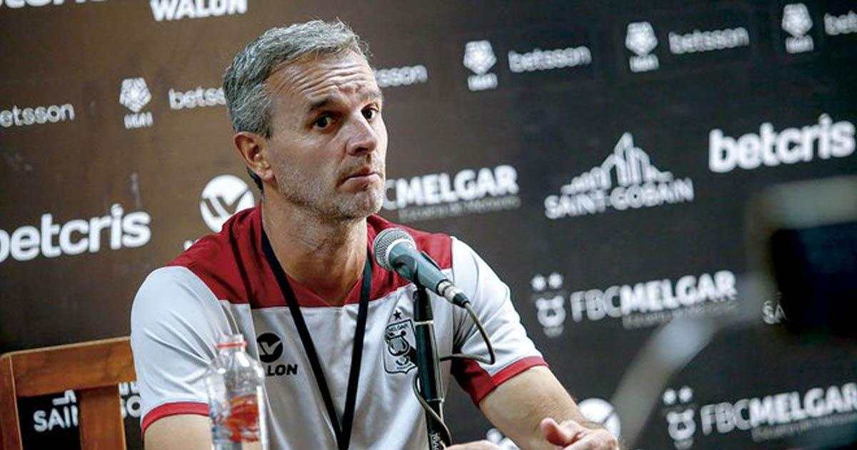 Un técnico menos en la Liga 1: FBC Melgar anunció salida de Pablo Lavallén