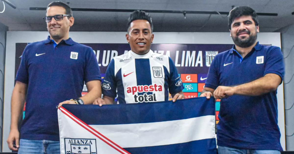  (FOTOS) Cueva: "Vengo a Alianza con el propósito de buscar el tricampeonato y pelear en la Libertadores"