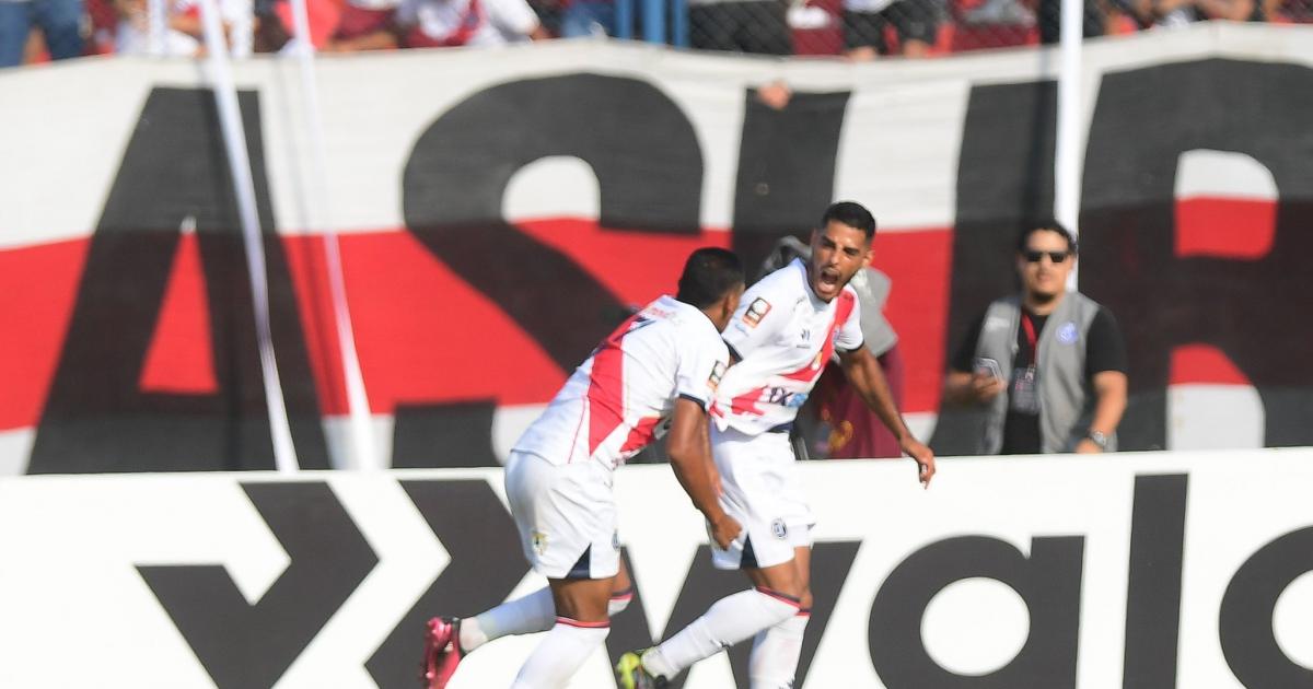 (VIDEO) Mira el golazo de Jaurena tras gran jugada de Olivares