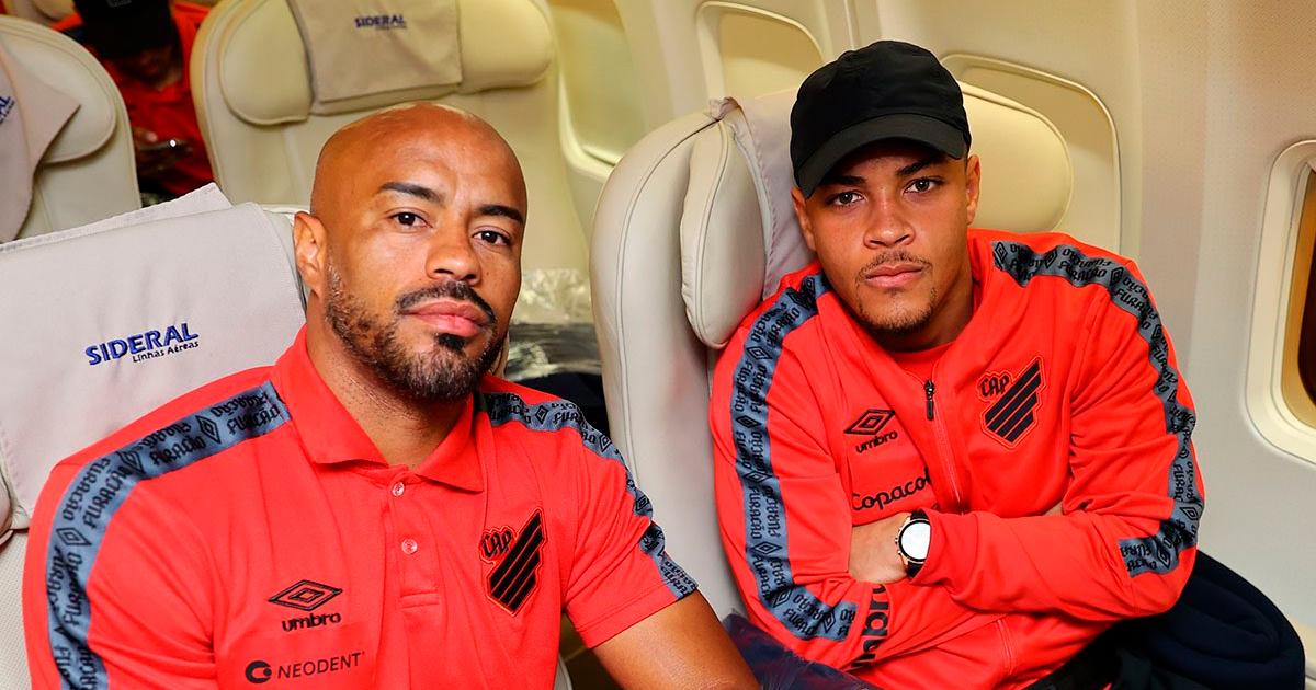 Paranaense ya se encuentra en suelo peruano para choque ante Alianza Lima