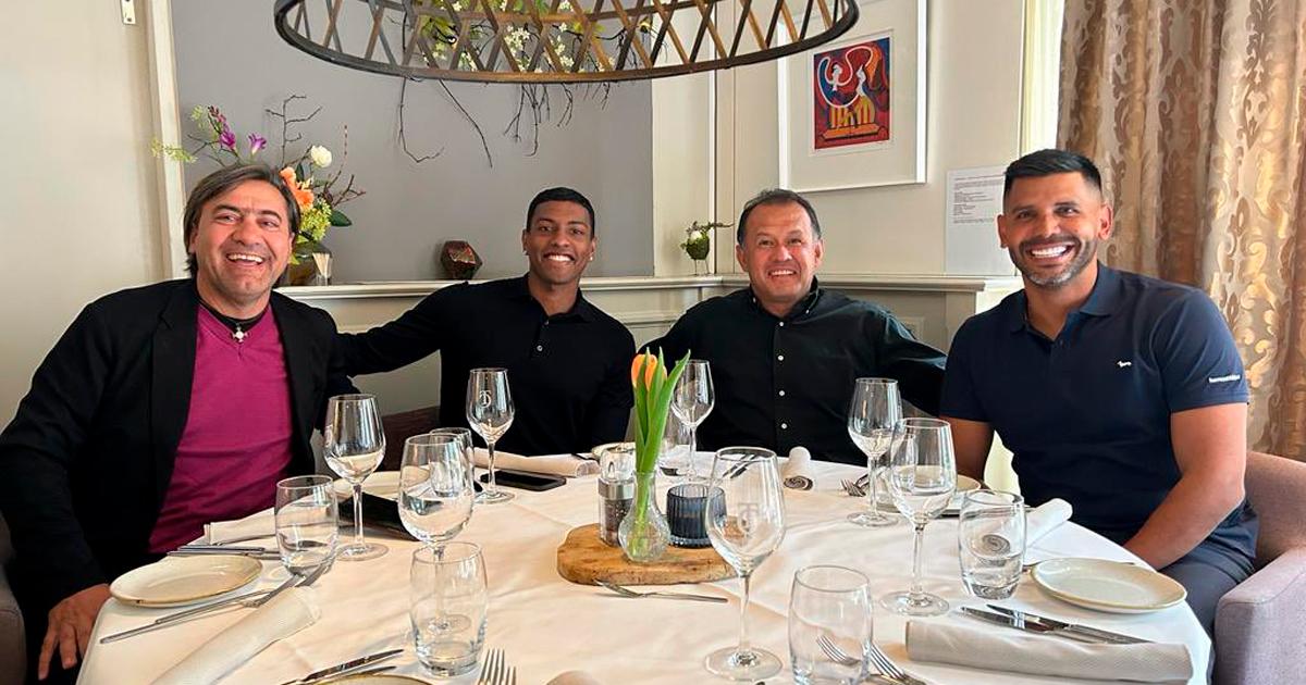 ¡Continúa de gira!  Juan Reynoso visitó a Miguel Araujo en Países Bajos 