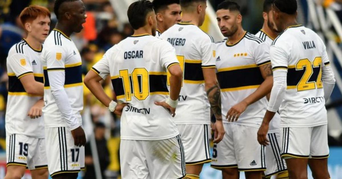 Advíncula fue titular en empate agónico de Boca ante Rosario
