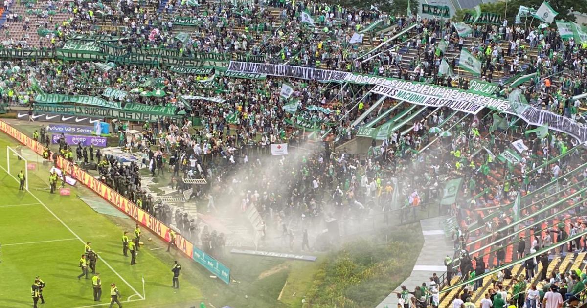 (VIDEO) Atención FBC Melgar: Se suspendió el clásico entre Atlético Nacional y América de Cali por disturbios